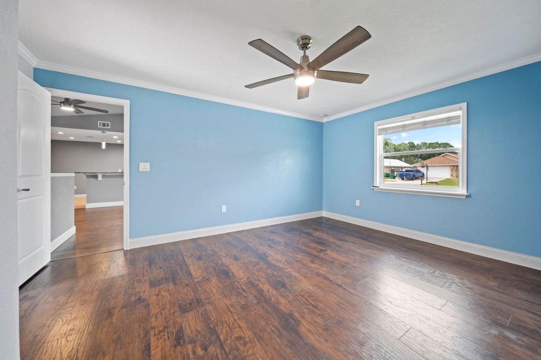 For Sale: $426,000 (3 beds, 2 baths, 1725 Square Feet)