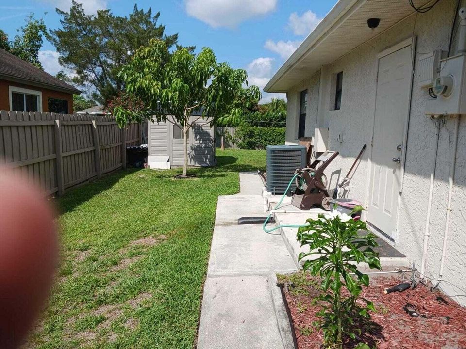 Active With Contract: $2,500 (3 beds, 2 baths, 1244 Square Feet)