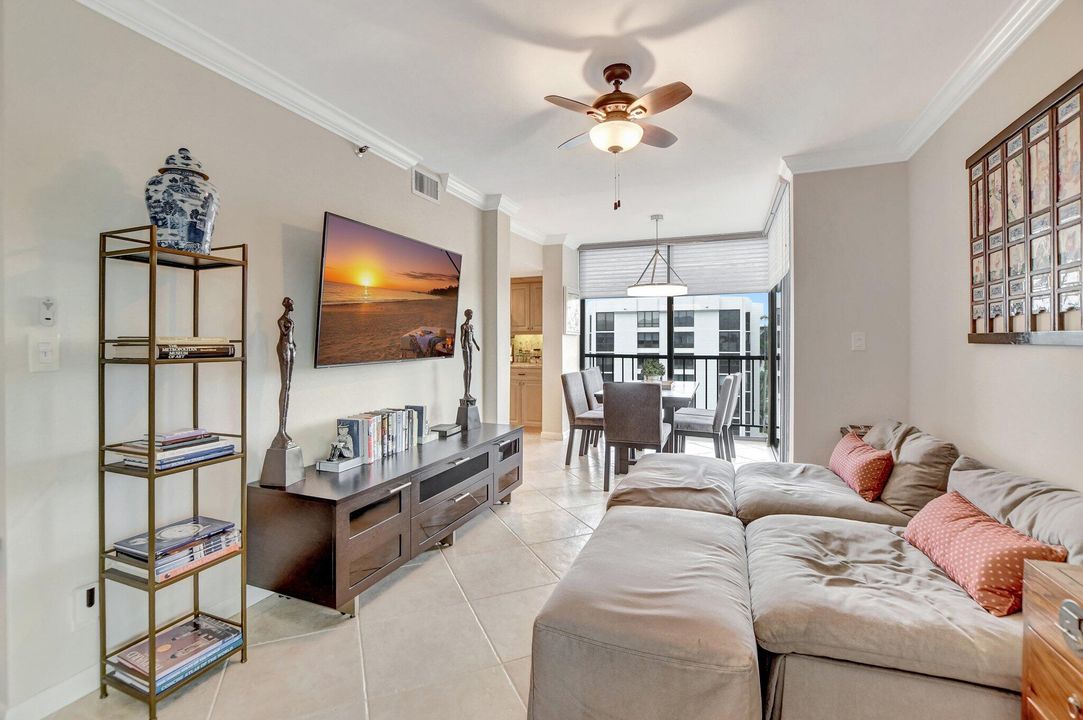 Active With Contract: $4,250 (2 beds, 2 baths, 1255 Square Feet)
