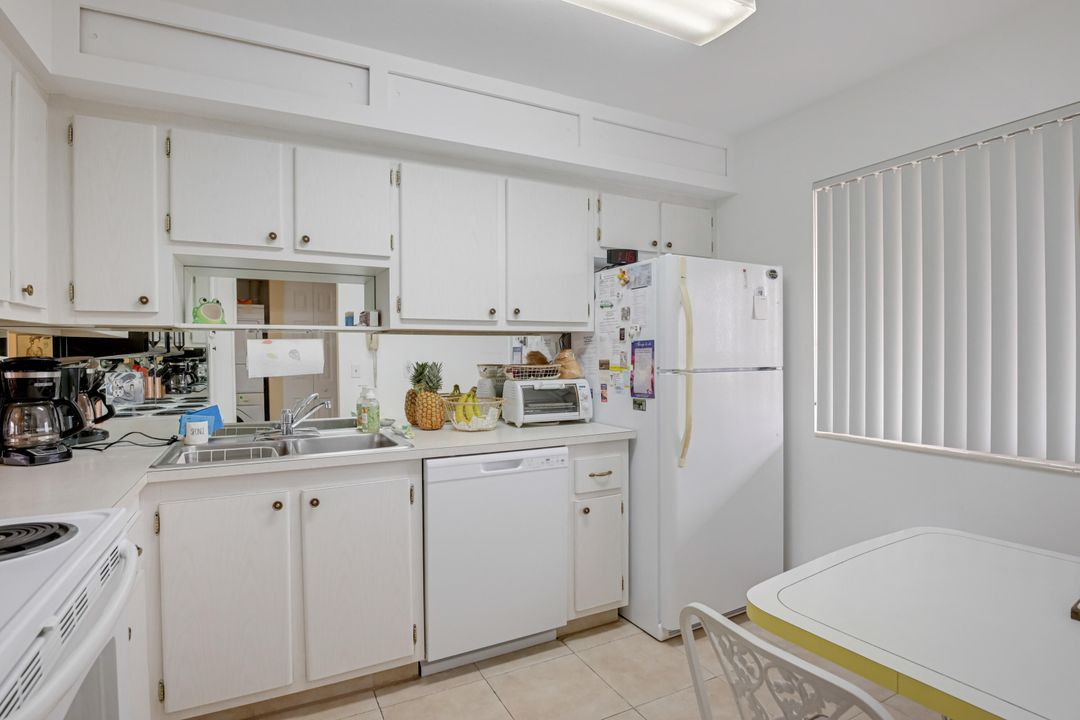 For Sale: $239,000 (3 beds, 2 baths, 1148 Square Feet)
