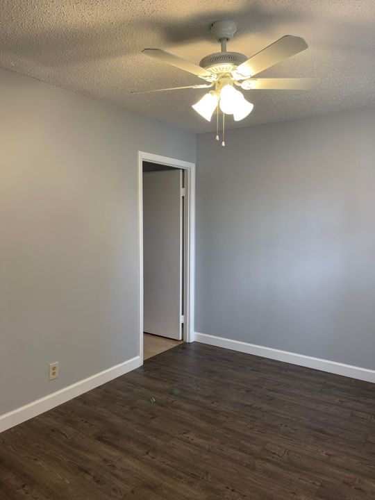 For Sale: $208,800 (2 beds, 2 baths, 852 Square Feet)
