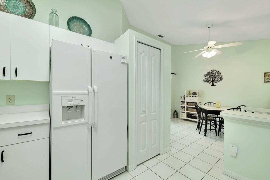 For Sale: $319,000 (2 beds, 2 baths, 1536 Square Feet)
