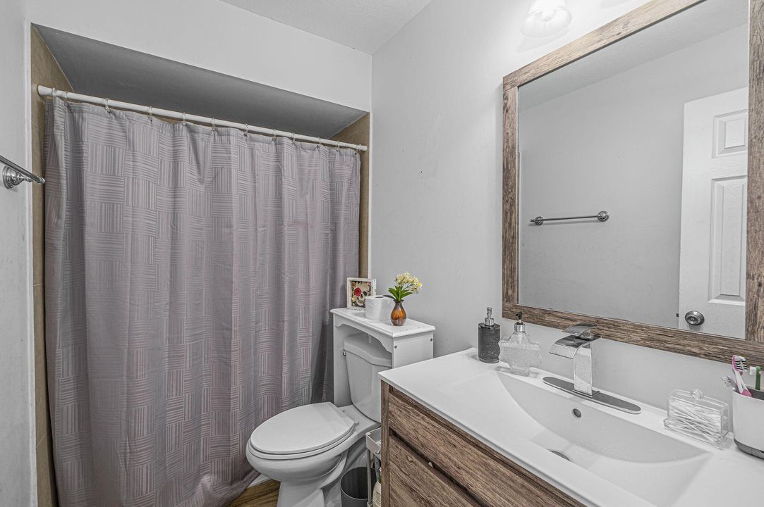 For Sale: $339,900 (3 beds, 2 baths, 1367 Square Feet)