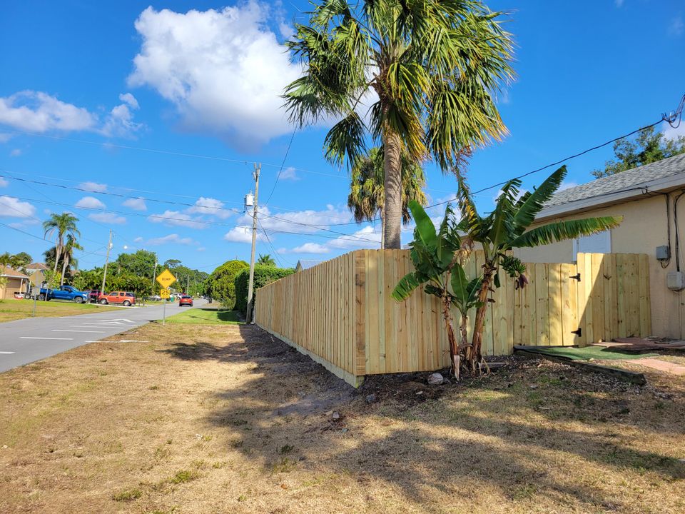 For Sale: $399,990 (3 beds, 2 baths, 1352 Square Feet)