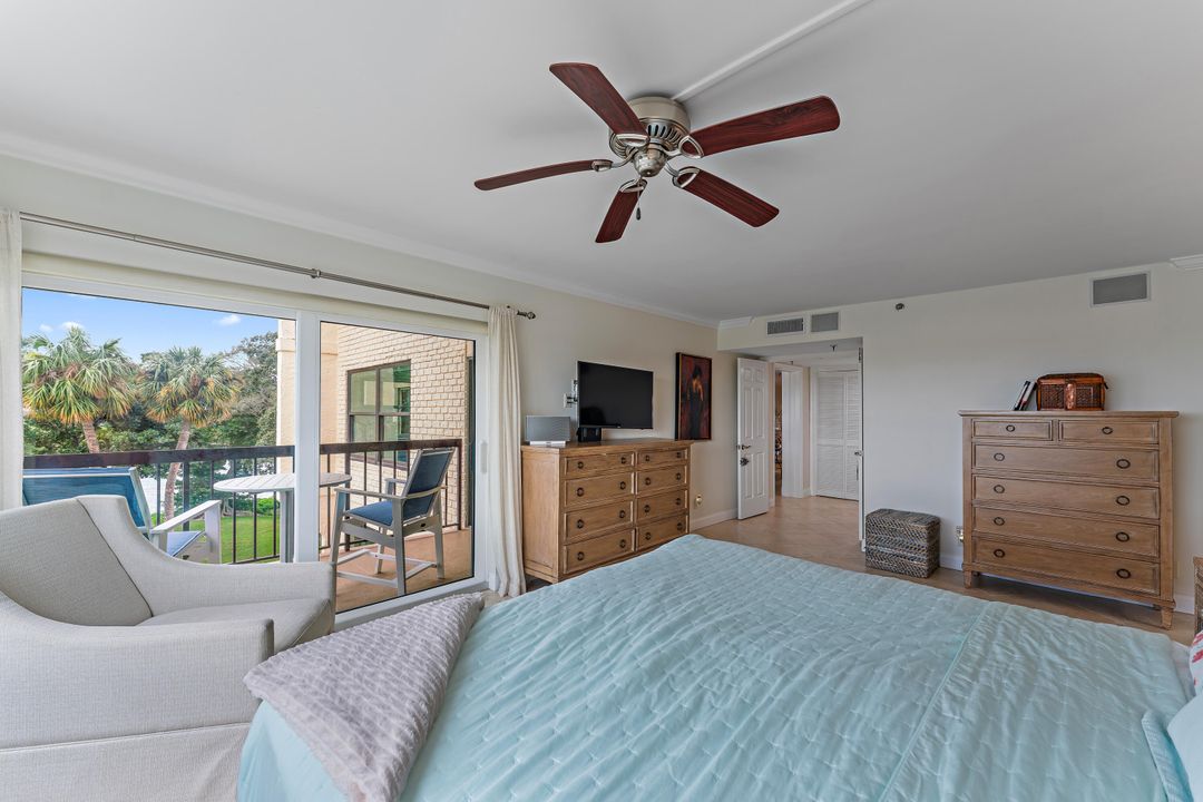 For Sale: $979,900 (3 beds, 2 baths, 1978 Square Feet)