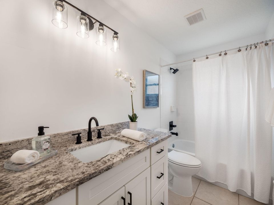 Active With Contract: $525,000 (3 beds, 2 baths, 1701 Square Feet)