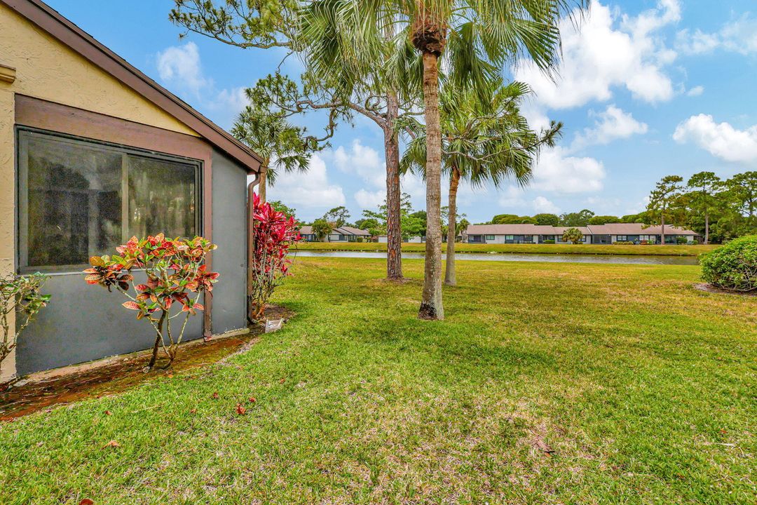 Active With Contract: $315,000 (3 beds, 2 baths, 1298 Square Feet)