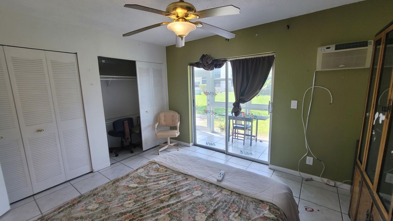 Active With Contract: $85,000 (1 beds, 1 baths, 570 Square Feet)