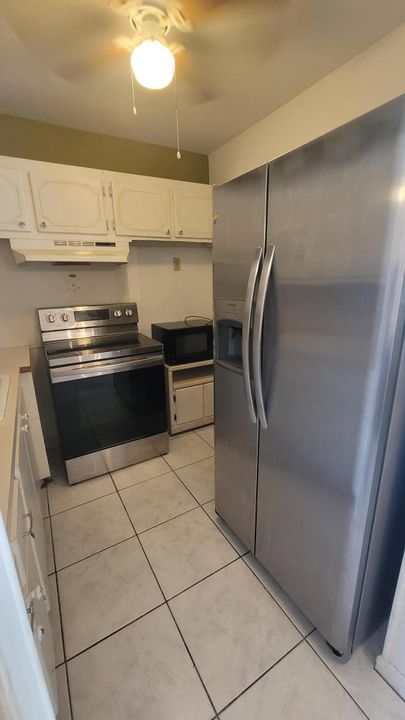 Active With Contract: $85,000 (1 beds, 1 baths, 570 Square Feet)