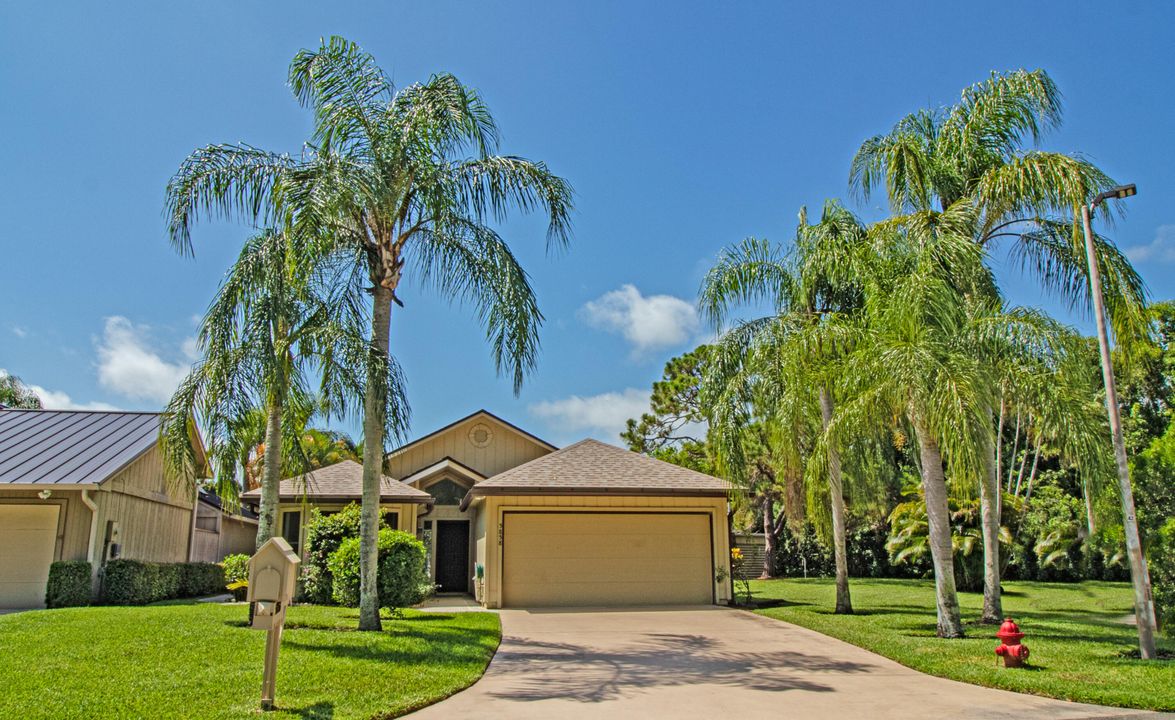 For Sale: $459,000 (3 beds, 2 baths, 1803 Square Feet)