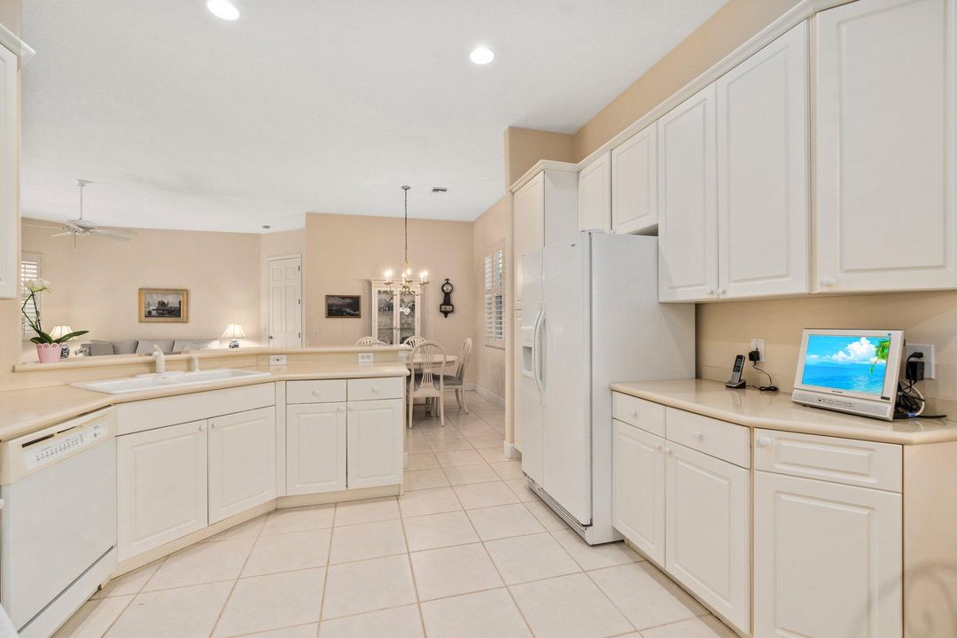 For Sale: $1,150,000 (3 beds, 2 baths, 2146 Square Feet)