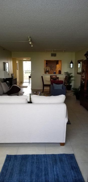 For Rent: $4,500 (2 beds, 2 baths, 1308 Square Feet)