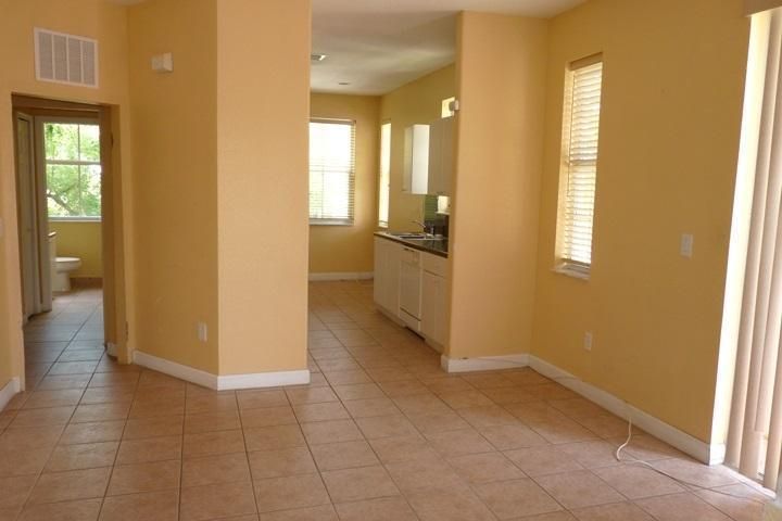 For Rent: $2,600 (4 beds, 3 baths, 1988 Square Feet)