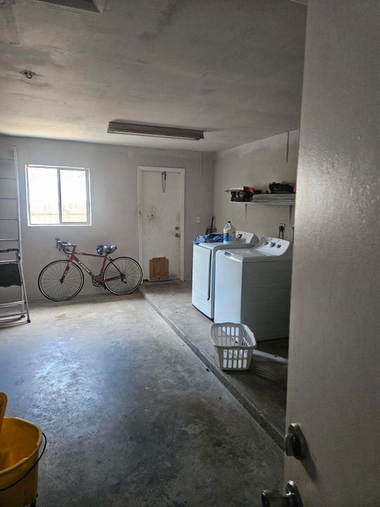 For Sale: $330,000 (2 beds, 2 baths, 1314 Square Feet)