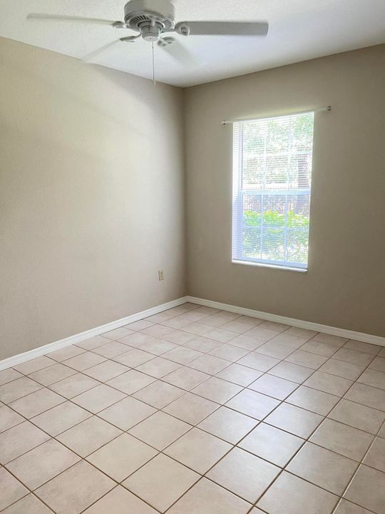 For Rent: $2,100 (3 beds, 2 baths, 1467 Square Feet)