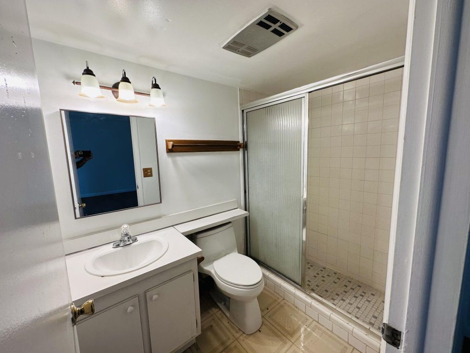 出租: $2,500 (2 贝兹, 2 浴室, 1328 平方英尺)