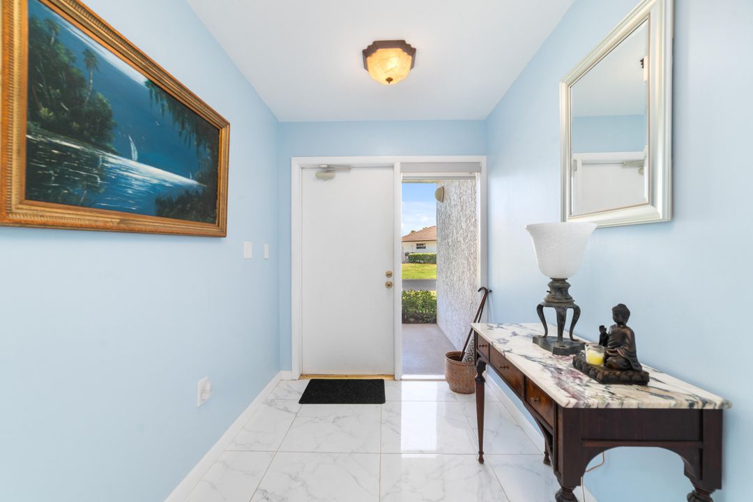 For Sale: $229,000 (2 beds, 2 baths, 1416 Square Feet)
