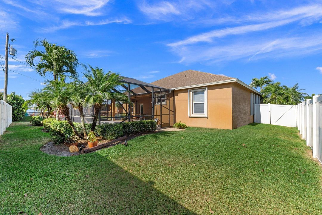 For Sale: $589,000 (4 beds, 3 baths, 2181 Square Feet)
