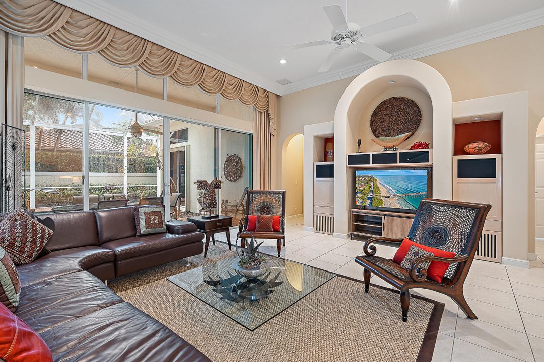 For Sale: $1,000,000 (3 beds, 4 baths, 2260 Square Feet)