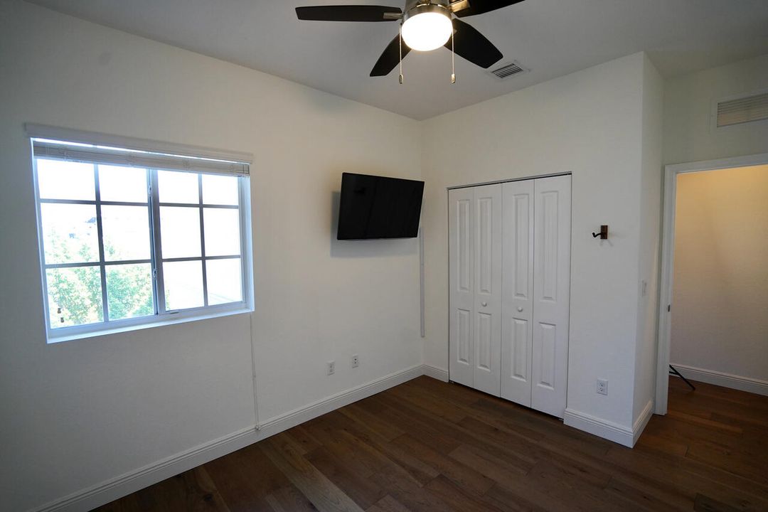 For Rent: $3,250 (3 beds, 2 baths, 1572 Square Feet)