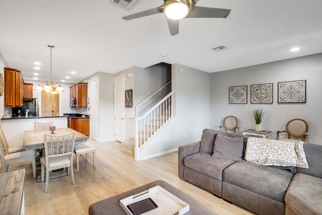 Active With Contract: $625,000 (3 beds, 2 baths, 1601 Square Feet)