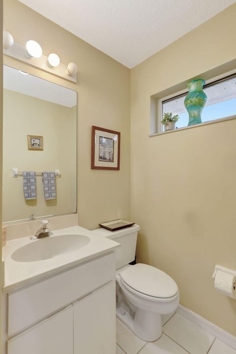 For Sale: $440,000 (3 beds, 2 baths, 1960 Square Feet)