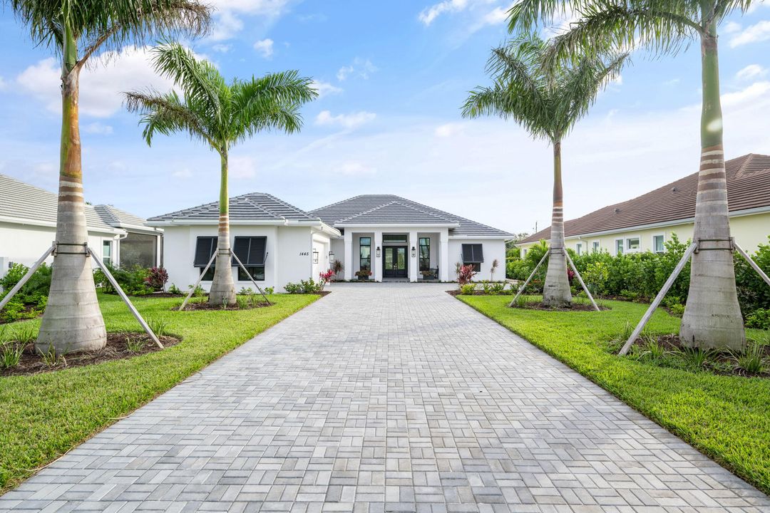 Recently Sold: $2,800,000 (3 beds, 3 baths, 2873 Square Feet)