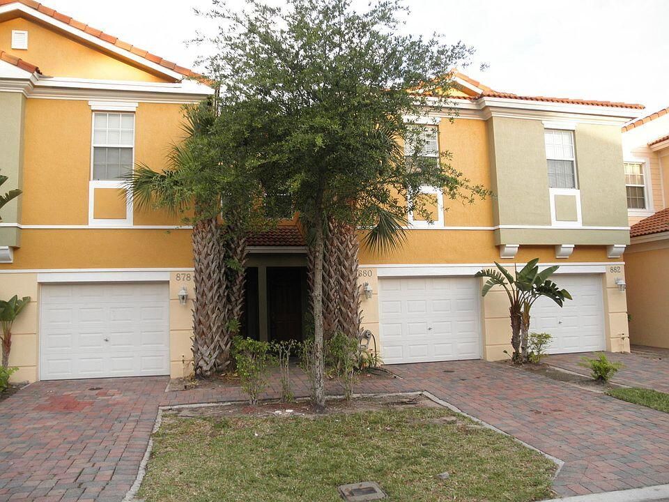 For Rent: $2,250 (3 beds, 2 baths, 1338 Square Feet)