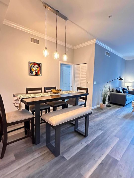 Active With Contract: $2,300 (2 beds, 2 baths, 1223 Square Feet)