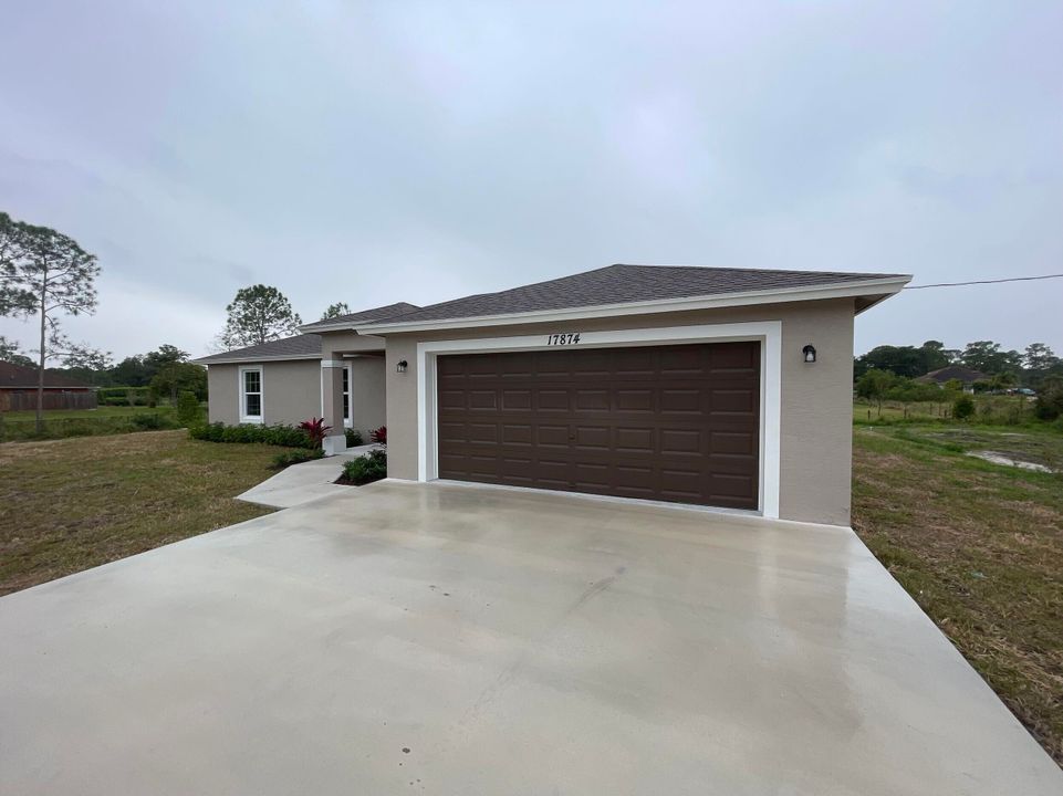 Active With Contract: $709,900 (4 beds, 2 baths, 2012 Square Feet)