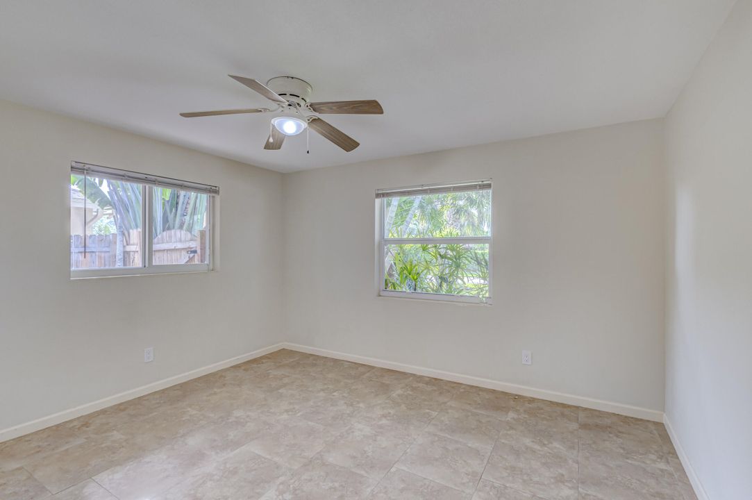 Active With Contract: $3,000 (2 beds, 1 baths, 1144 Square Feet)