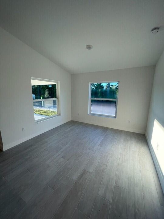 En Venta: $709,900 (4 camas, 2 baños, 2012 Pies cuadrados)