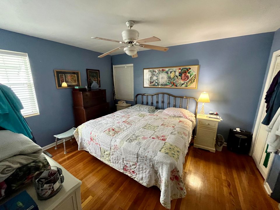 For Sale: $549,000 (2 beds, 2 baths, 1262 Square Feet)
