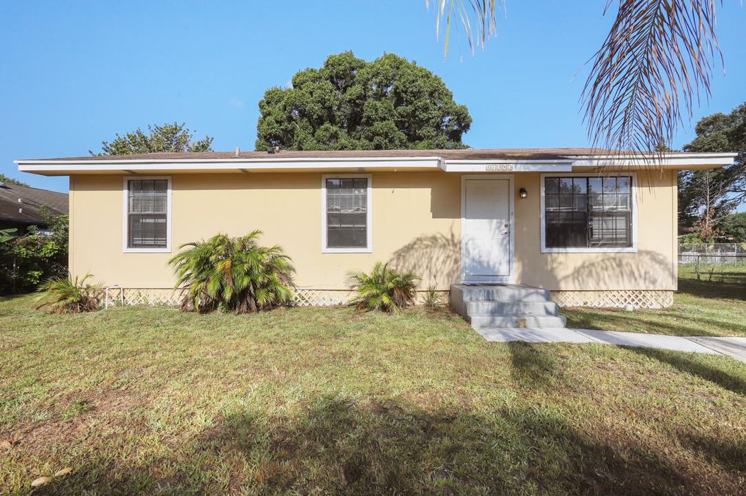 For Sale: $429,900 (3 beds, 1 baths, 1008 Square Feet)