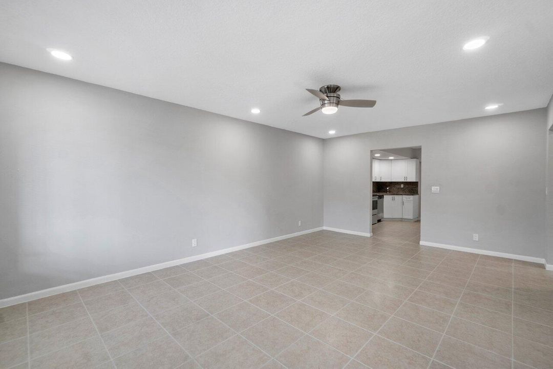 Active With Contract: $3,500 (3 beds, 2 baths, 1145 Square Feet)