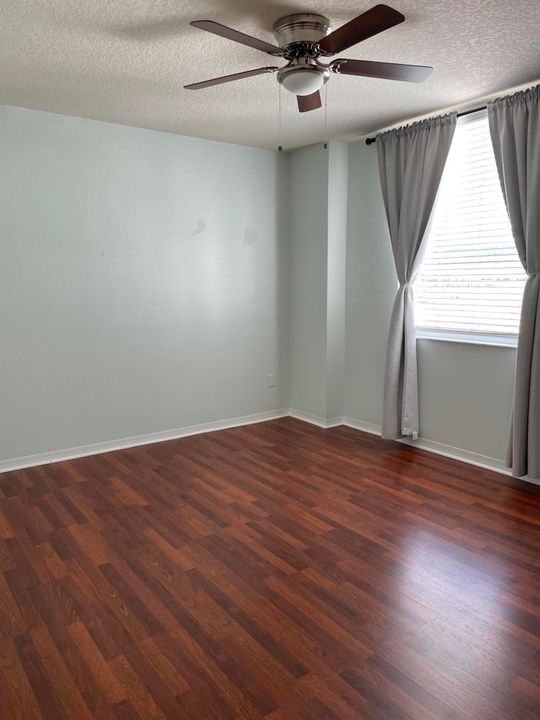 For Rent: $3,100 (2 beds, 2 baths, 1121 Square Feet)