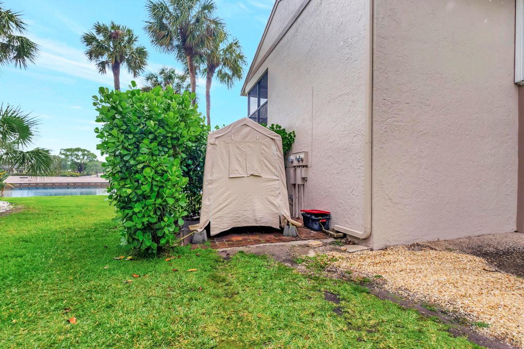 For Sale: $379,000 (3 beds, 2 baths, 1809 Square Feet)