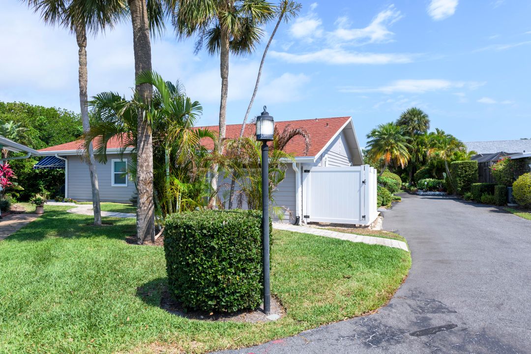 For Sale: $749,000 (3 beds, 2 baths, 1529 Square Feet)