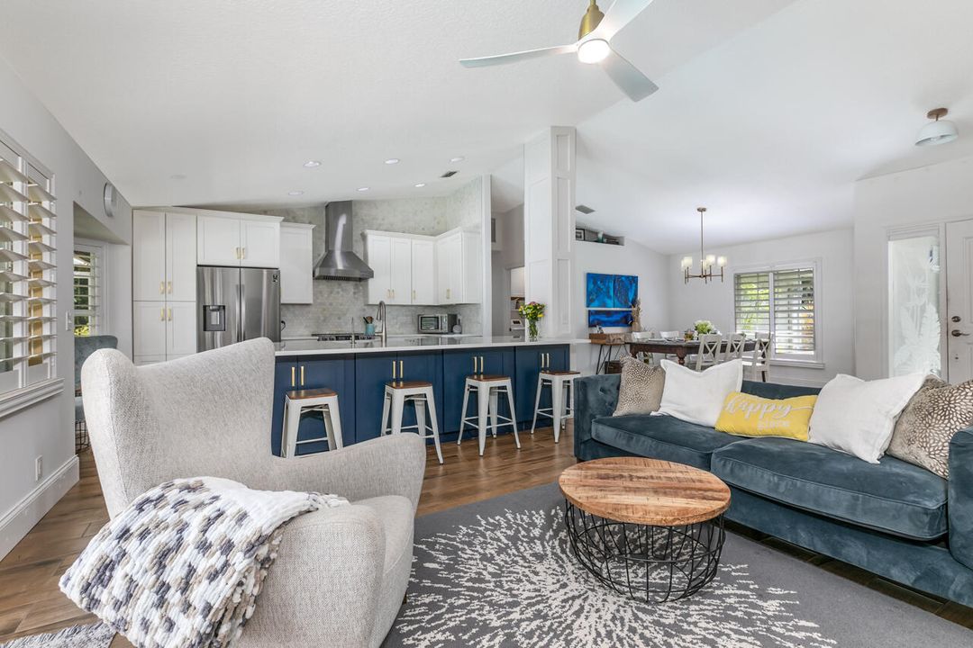 Active With Contract: $724,000 (3 beds, 2 baths, 1415 Square Feet)