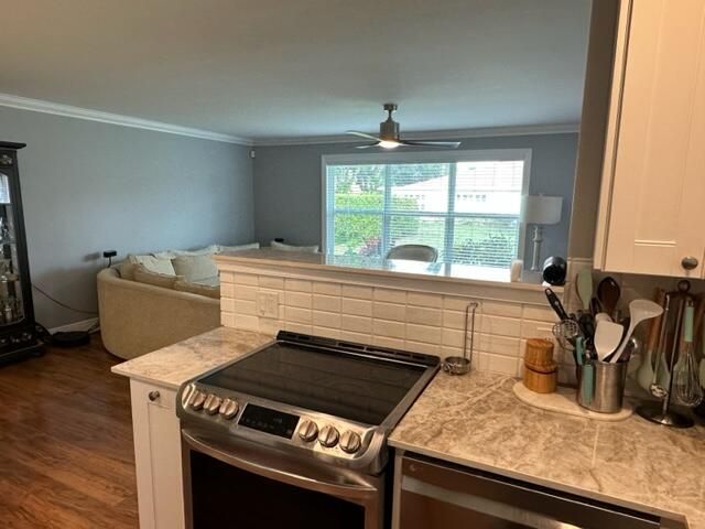 For Rent: $2,200 (2 beds, 2 baths, 1080 Square Feet)