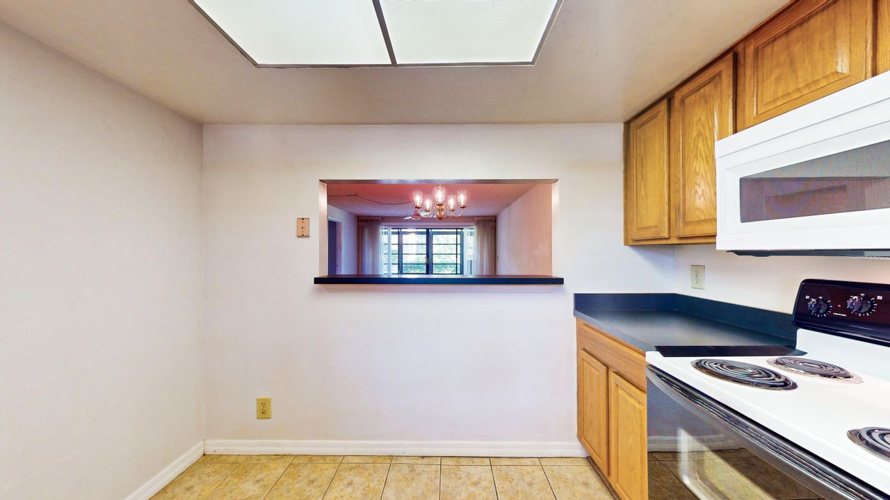 For Sale: $169,500 (2 beds, 2 baths, 1130 Square Feet)