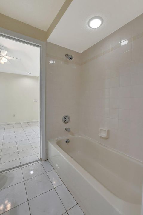 待售: $495,000 (3 贝兹, 2 浴室, 1448 平方英尺)