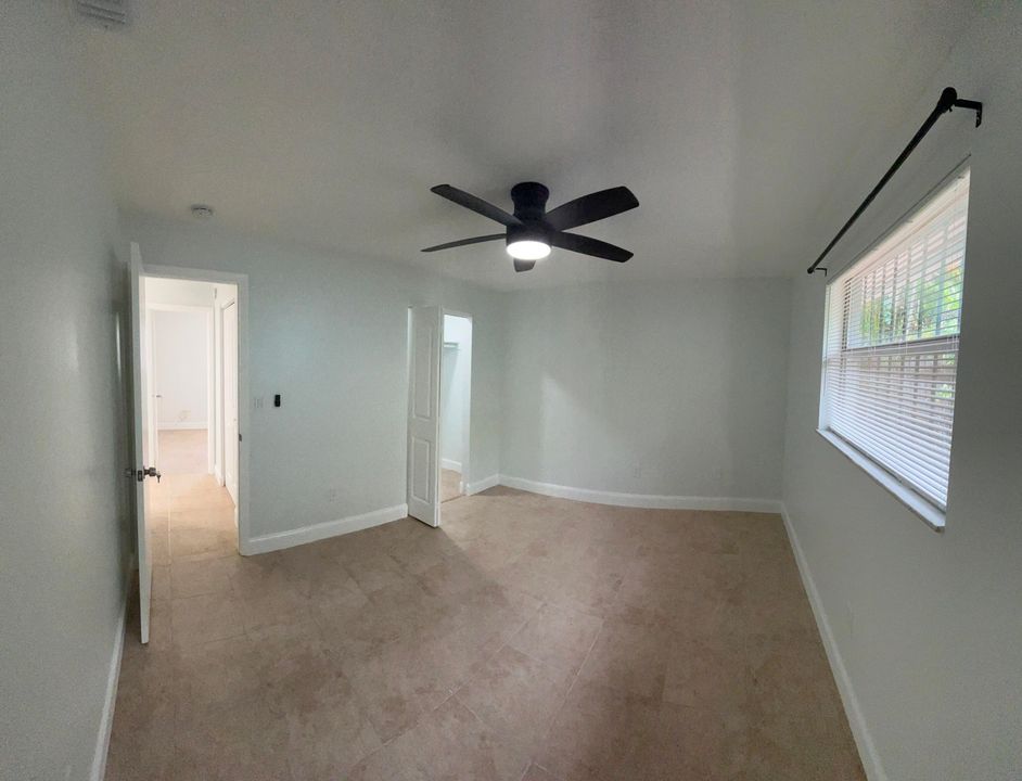 For Rent: $1,940 (2 beds, 1 baths, 840 Square Feet)