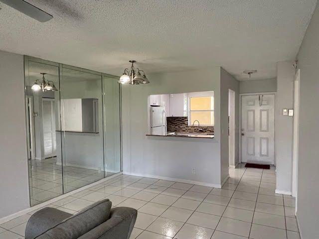 For Rent: $2,200 (2 beds, 2 baths, 791 Square Feet)