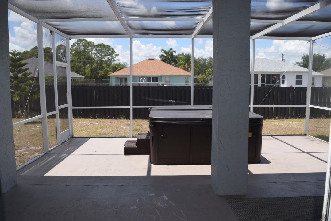 Active With Contract: $2,800 (4 beds, 2 baths, 2009 Square Feet)