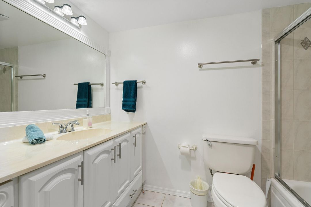 Active With Contract: $199,900 (1 beds, 1 baths, 678 Square Feet)