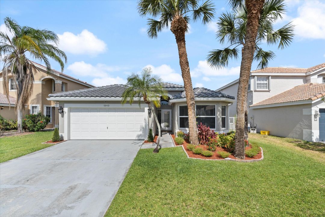 Active With Contract: $649,900 (4 beds, 2 baths, 1985 Square Feet)