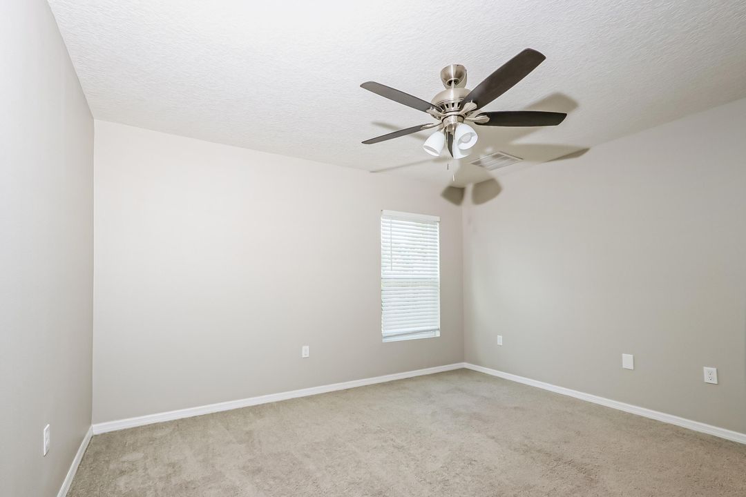 For Rent: $2,445 (3 beds, 2 baths, 1552 Square Feet)