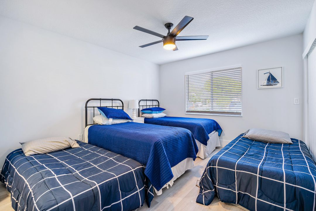 For Sale: $385,000 (2 beds, 2 baths, 1200 Square Feet)