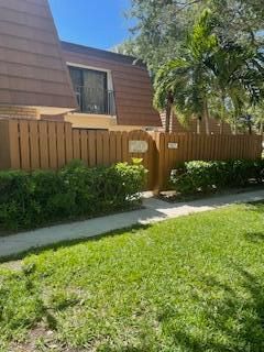 For Rent: $4,500 (2 beds, 2 baths, 1236 Square Feet)